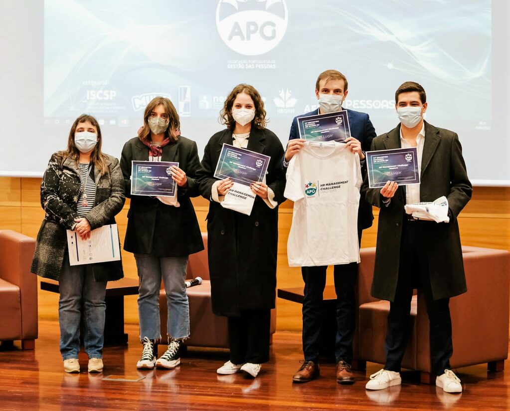 Alunos do Ispa distinguidos no HR Management Challenge da APG