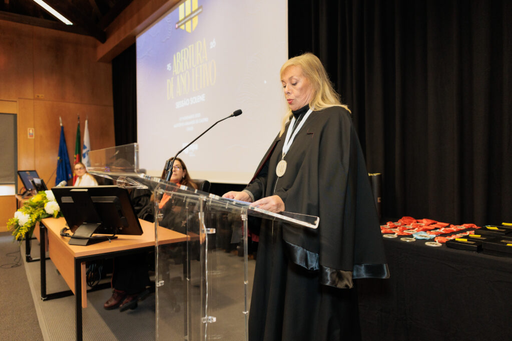 Ispa abre ano letivo com reflexão sobre inteligência artificial e distinções académicas